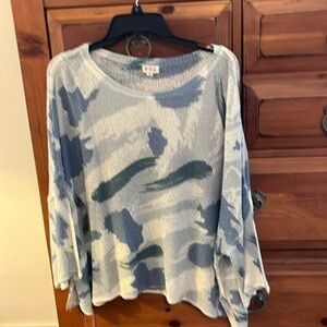 POL Women’s Blue And Cream Crewneck Sweater Size Medium NWOT